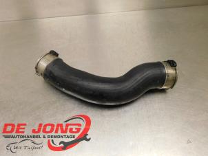 Gebruikte Intercooler Slang Mercedes C (W205) C-180 1.6 CDI BlueTEC, C-180 d 16V Prijs € 21,99 Margeregeling aangeboden door Autodemontagebedrijf de Jong