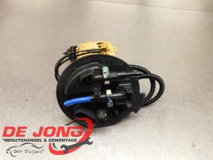 Gebruikte Tank element Pomp Mercedes C (W205) C-180 1.6 CDI BlueTEC, C-180 d 16V Prijs € 19,95 Margeregeling aangeboden door Autodemontagebedrijf de Jong