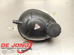 Gebruikte Expansievat Mercedes C (W205) C-180 1.6 CDI BlueTEC, C-180 d 16V Prijs € 14,99 Margeregeling aangeboden door Autodemontagebedrijf de Jong