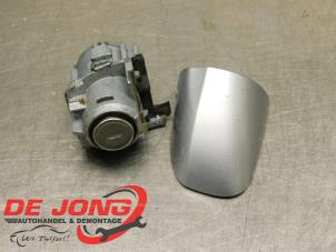 Gebruikte Deurslot Cilinder links Mercedes C (W205) C-180 1.6 CDI BlueTEC, C-180 d 16V Prijs € 9,99 Margeregeling aangeboden door Autodemontagebedrijf de Jong