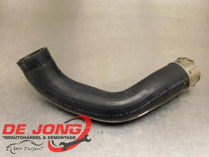 Gebruikte Intercooler Slang Renault Clio IV Estate/Grandtour (7R) 0.9 Energy TCE 90 12V Prijs € 24,90 Margeregeling aangeboden door Autodemontagebedrijf de Jong