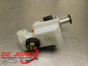 Gebruikte Hoofdremcilinder Volkswagen Golf Sportsvan (AUVS) 1.2 TSI 16V BlueMOTION Prijs € 7,99 Margeregeling aangeboden door Autodemontagebedrijf de Jong