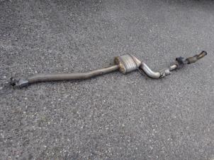 Gebruikte Katalysator Mercedes C (W205) C-180 1.6 CDI BlueTEC, C-180 d 16V Prijs € 100,00 Margeregeling aangeboden door Autodemontagebedrijf de Jong