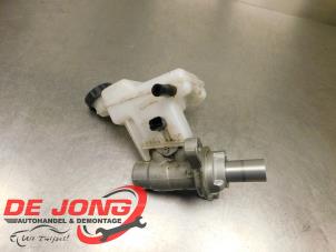 Gebruikte Hoofdremcilinder Peugeot Partner (EA//EF/EN/EU) 1.6 BlueHDi 100 Prijs € 4,99 Margeregeling aangeboden door Autodemontagebedrijf de Jong