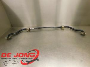 Gebruikte Stabilisatorstang voor Peugeot Partner (EA//EF/EN/EU) 1.6 BlueHDi 100 Prijs € 104,99 Margeregeling aangeboden door Autodemontagebedrijf de Jong