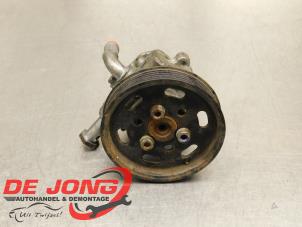 Gebruikte Pomp Servo Volkswagen New Beetle (1Y7) 1.6 Prijs € 15,70 Margeregeling aangeboden door Autodemontagebedrijf de Jong