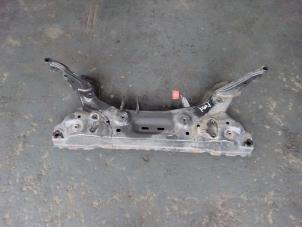Gebruikte Subframe Ford Transit Courier 1.0 Ti-VCT EcoBoost 12V Prijs € 124,99 Margeregeling aangeboden door Autodemontagebedrijf de Jong