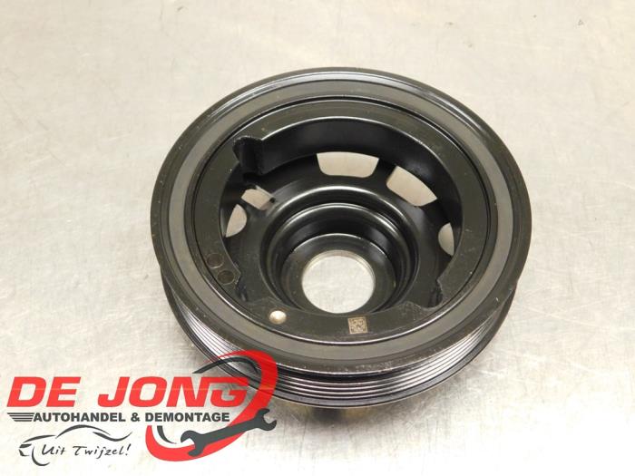 Gebruikte Poelie Krukas Ford Focus 4 1.0 Ti-VCT EcoBoost 12V 125 Prijs € 24,99 Margeregeling aangeboden door Autodemontagebedrijf de Jong
