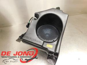 Gebruikte Subwoofer Mercedes ML II (164/4JG) 3.5 350 4-Matic V6 24V Prijs € 39,99 Margeregeling aangeboden door Autodemontagebedrijf de Jong