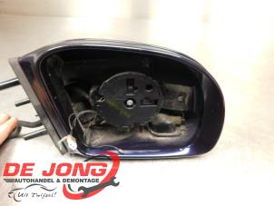 Gebruikte Spiegel Buiten rechts Mercedes ML II (164/4JG) 3.5 350 4-Matic V6 24V Prijs € 235,90 Margeregeling aangeboden door Autodemontagebedrijf de Jong