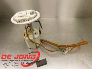 Gebruikte Tank element Pomp Mercedes ML II (164/4JG) 3.5 350 4-Matic V6 24V Prijs € 145,00 Margeregeling aangeboden door Autodemontagebedrijf de Jong