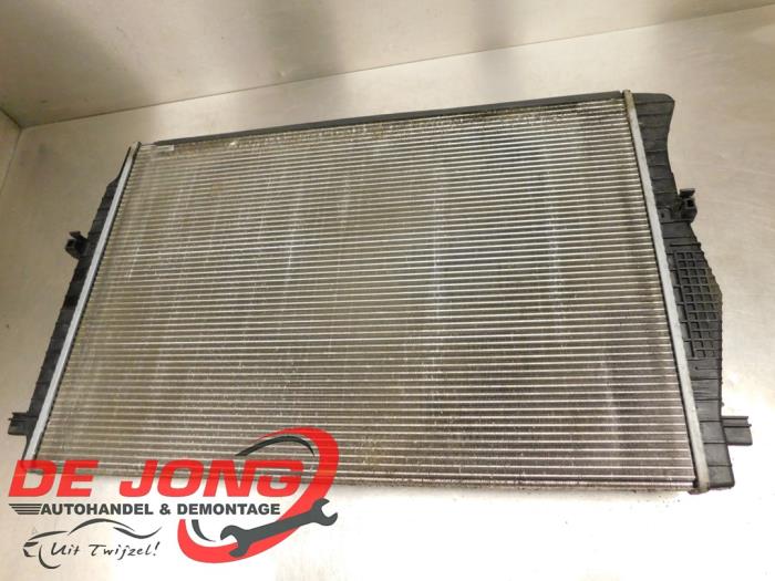 Radiateur van een Audi A3 Sportback (8YA) 1.4 40 TFSIe 16V 2021
