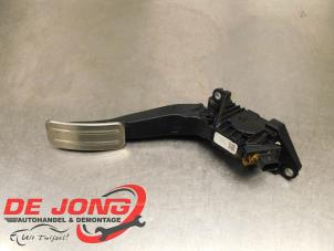 Gebruikte Gaspedaal Ford Fiesta 7 1.0 EcoBoost 12V Prijs € 9,95 Margeregeling aangeboden door Autodemontagebedrijf de Jong