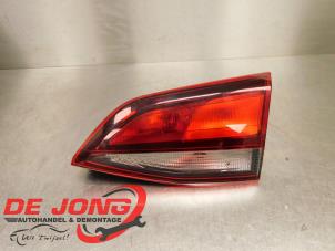 Gebruikte Achterlicht rechts Opel Astra K Sports Tourer 1.6 CDTI 110 16V Prijs € 29,99 Margeregeling aangeboden door Autodemontagebedrijf de Jong
