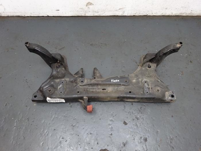 Gebruikte Subframe Ford Fiesta 7 1.0 EcoBoost 12V Prijs € 134,99 Margeregeling aangeboden door Autodemontagebedrijf de Jong