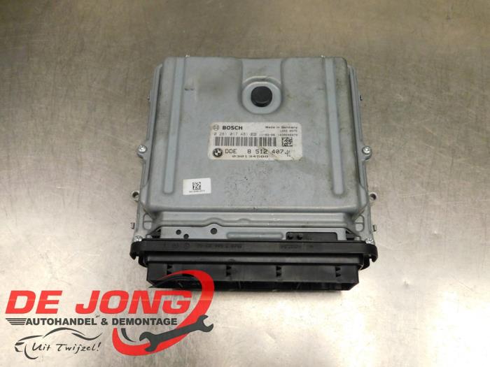 Computer Motormanagement van een BMW X5 (E70) 30d xDrive 3.0 24V 2011