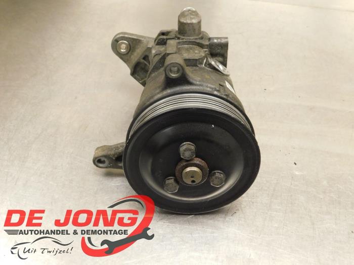 Stuurbekrachtiging Pomp van een BMW X5 (E70) 30d xDrive 3.0 24V 2011