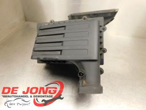 Gebruikte Luchtfilterhuis Volkswagen Golf VII (AUA) 1.6 TDI 16V Prijs € 24,99 Margeregeling aangeboden door Autodemontagebedrijf de Jong