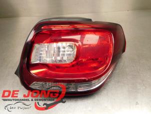 Gebruikte Achterlicht rechts Citroen DS3 (SA) 1.6 16V VTS THP 155 Prijs € 49,45 Margeregeling aangeboden door Autodemontagebedrijf de Jong