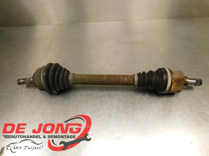 Gebruikte Aandrijfas links-voor Citroen DS3 (SA) 1.6 16V VTS THP 155 Prijs € 15,99 Margeregeling aangeboden door Autodemontagebedrijf de Jong