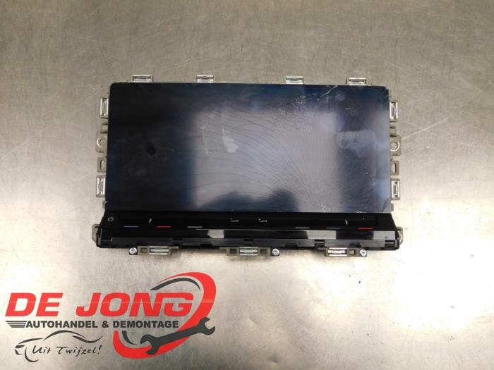 Gebruikte Display Interieur Volkswagen Multivan T7 Prijs € 90,75 Inclusief btw aangeboden door Autodemontagebedrijf de Jong