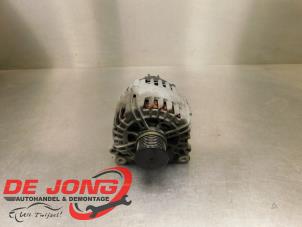 Gebruikte Dynamo Volkswagen Golf Sportsvan (AUVS) 1.6 TDI BlueMotion 16V Prijs € 31,45 Margeregeling aangeboden door Autodemontagebedrijf de Jong