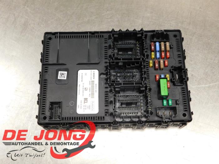 Gebruikte BCM Ford Fiesta 7 1.0 EcoBoost 12V 100 Prijs € 79,95 Margeregeling aangeboden door Autodemontagebedrijf de Jong