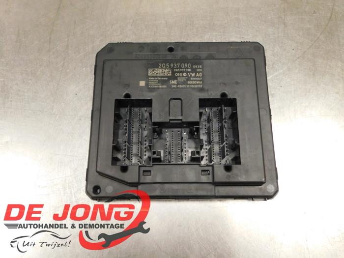 Gebruikte Computer Body Control Volkswagen Transporter T6 2.0 TDI 150 Prijs € 119,97 Inclusief btw aangeboden door Autodemontagebedrijf de Jong