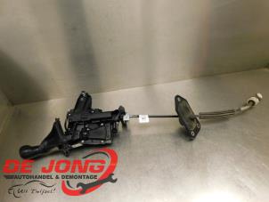 Gebruikte Selectiehendel automaat Volkswagen Transporter T6 2.0 TDI 150 Prijs € 242,00 Inclusief btw aangeboden door Autodemontagebedrijf de Jong