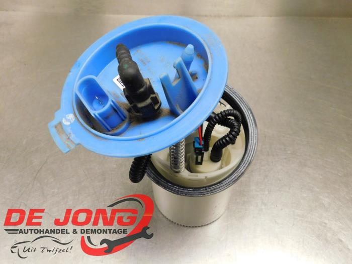 Gebruikte Tank element Pomp Volkswagen Golf Sportsvan (AUVS) 1.5 TSI Evo BlueMotion 16V Prijs € 13,99 Margeregeling aangeboden door Autodemontagebedrijf de Jong