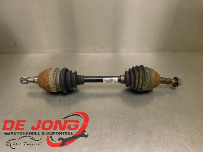 Gebruikte Aandrijfas links-voor Opel Astra J Sports Tourer (PD8/PE8/PF8) 1.4 Turbo 16V Prijs € 34,95 Margeregeling aangeboden door Autodemontagebedrijf de Jong