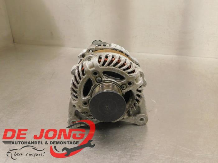 Gebruikte Dynamo Renault Grand Scénic IV (RFAR) 1.3 TCE 115 16V Prijs € 55,99 Margeregeling aangeboden door Autodemontagebedrijf de Jong