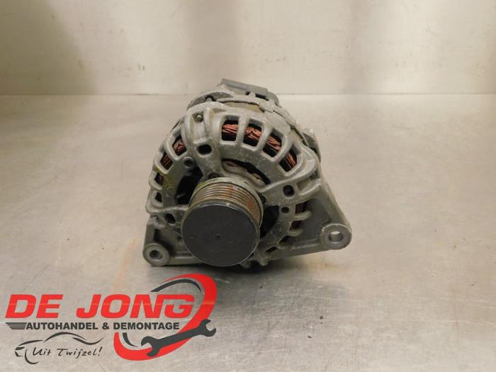 Gebruikte Dynamo Peugeot Boxer (U9) 3.0 HDi 175 Euro 5 Prijs € 35,00 Margeregeling aangeboden door Autodemontagebedrijf de Jong