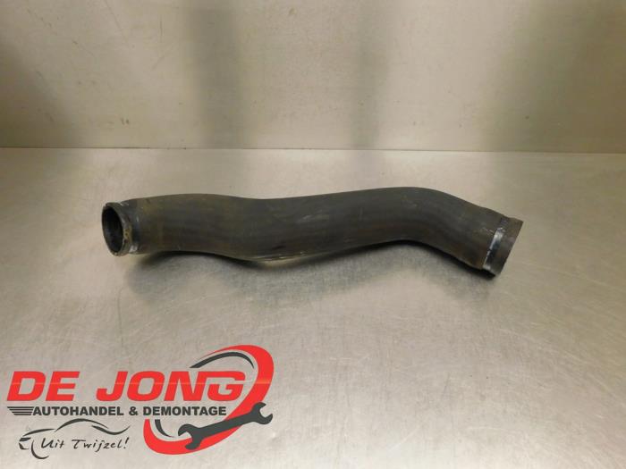 Gebruikte Intercooler Buis Peugeot Boxer (U9) 3.0 HDi 175 Euro 5 Prijs € 35,00 Margeregeling aangeboden door Autodemontagebedrijf de Jong