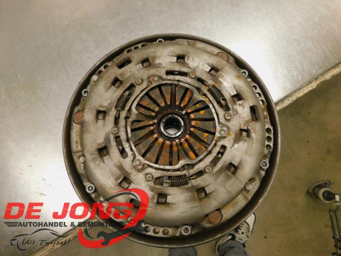 Gebruikte Dubbele massa vliegwiel Peugeot Boxer (U9) 3.0 HDi 175 Euro 5 Prijs € 205,65 Margeregeling aangeboden door Autodemontagebedrijf de Jong