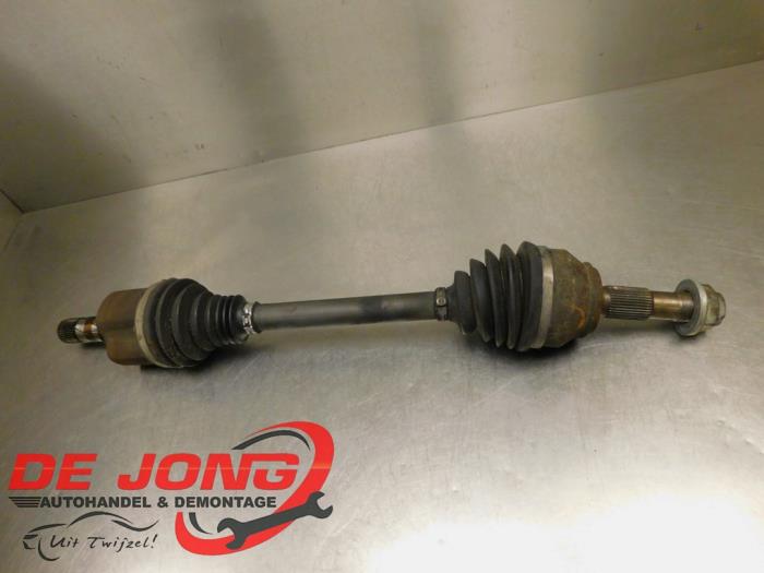 Gebruikte Aandrijfas links-voor Peugeot Boxer (U9) 3.0 HDi 175 Euro 5 Prijs € 124,99 Margeregeling aangeboden door Autodemontagebedrijf de Jong