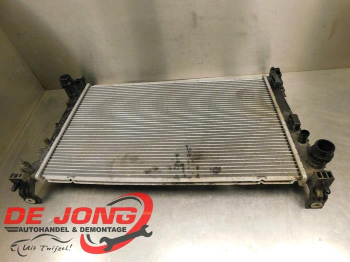 Gebruikte Radiateur Opel Combo 1.3 CDTI 16V ecoFlex Prijs € 19,99 Margeregeling aangeboden door Autodemontagebedrijf de Jong