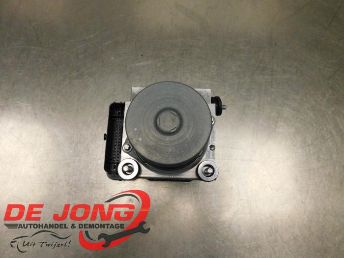 Gebruikte ABS Pomp Mercedes Citan (420.6) 1.5 112 CDI Prijs € 209,98 Inclusief btw aangeboden door Autodemontagebedrijf de Jong