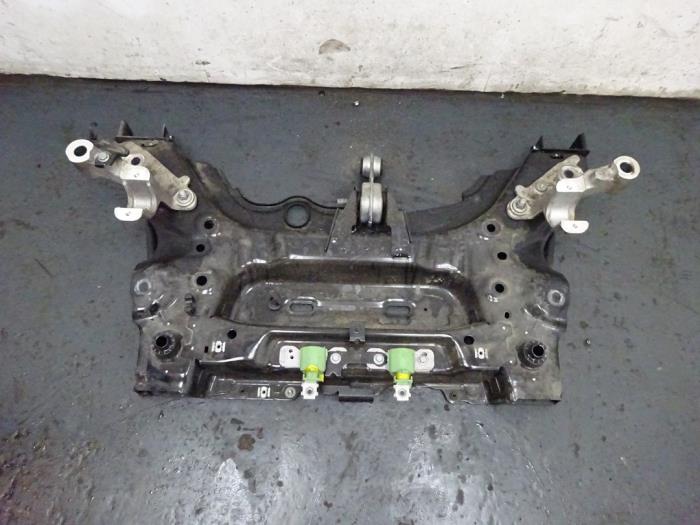 Gebruikte Subframe Mercedes Citan (420.6) 1.5 112 CDI Prijs € 302,50 Inclusief btw aangeboden door Autodemontagebedrijf de Jong