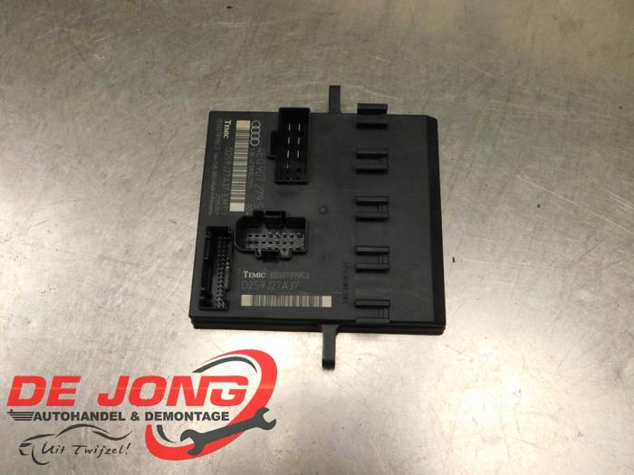 Gebruikte Sam module Audi A8 (D3) 3.0 TDI V6 24V Quattro Prijs € 69,99 Margeregeling aangeboden door Autodemontagebedrijf de Jong