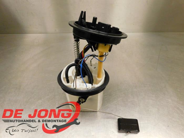 Gebruikte Tank element Pomp Skoda Octavia Combi (5EAC) 1.6 TDI 16V Prijs € 89,99 Margeregeling aangeboden door Autodemontagebedrijf de Jong