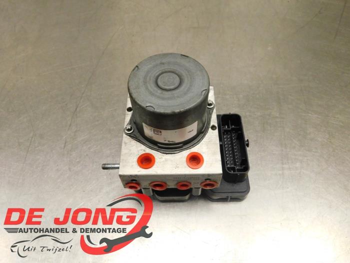Gebruikte ABS Pomp Citroen C3 (SX/SW) 1.2 12V e-THP PureTech 110 Prijs € 91,99 Margeregeling aangeboden door Autodemontagebedrijf de Jong