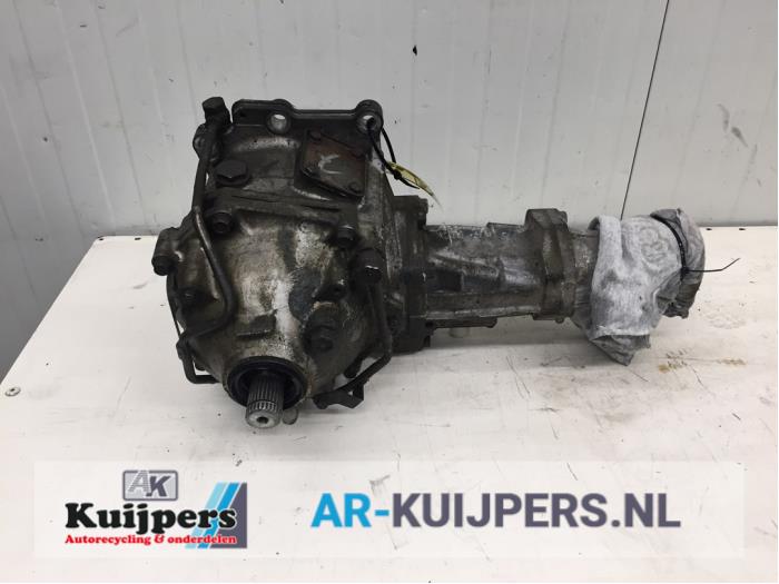 Differentieel voor van een Mitsubishi Outlander (CU) 2.4 16V 4x4 2004