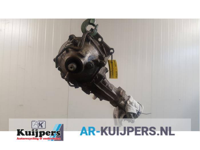 Differentieel voor van een Mitsubishi Outlander (CU) 2.4 16V 4x4 2004