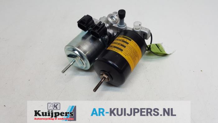 ABS Pomp - Lexus IS 250
