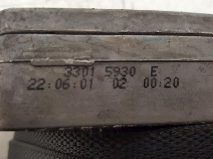 Veiligheidsgordel rechts-voor van een Mercedes-Benz C (W203) 2.2 C-200 CDI 16V 2001