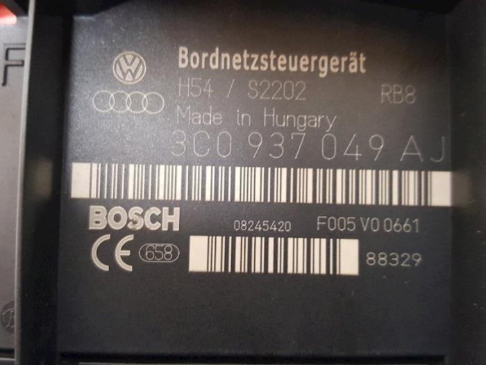 Central electronic module - Volkswagen Passat