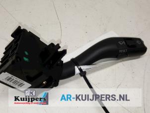 Gebruikte Ruitenwis Schakelaar Audi A4 (B6) 2.0 20V Prijs € 19,00 Margeregeling aangeboden door Autorecycling Kuijpers