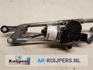 Gebruikte Ruitenwismotor + Mechaniek Opel Karl 1.0 12V Prijs € 60,00 Margeregeling aangeboden door Autorecycling Kuijpers
