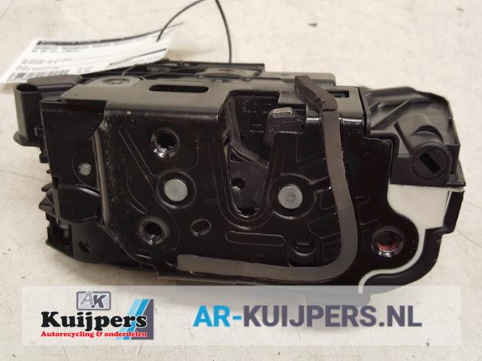 Deurslot Mechaniek 4Deurs rechts-voor - Volkswagen UP
